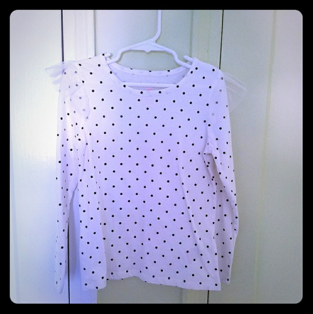 Off white polkadot top. Size 6x.
